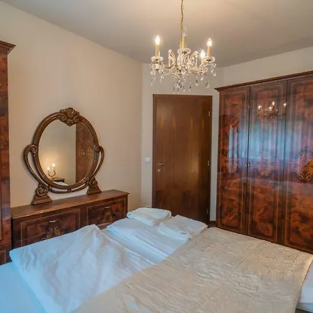 Апартаменты Royal Luxus Wellness *