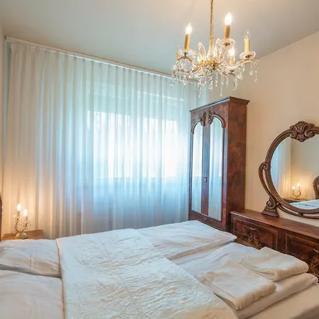 Royal Luxus Wellness Шиофок