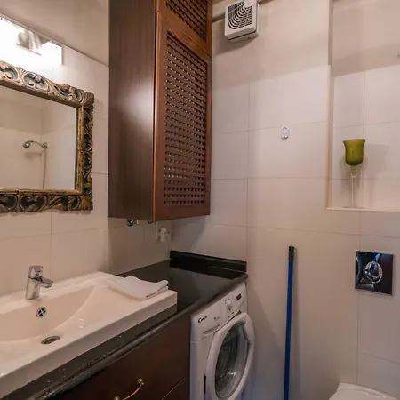 Royal Luxus Wellness Apartment Siofok