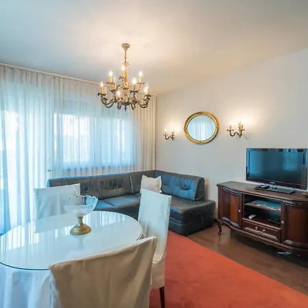 Royal Luxus Wellness *