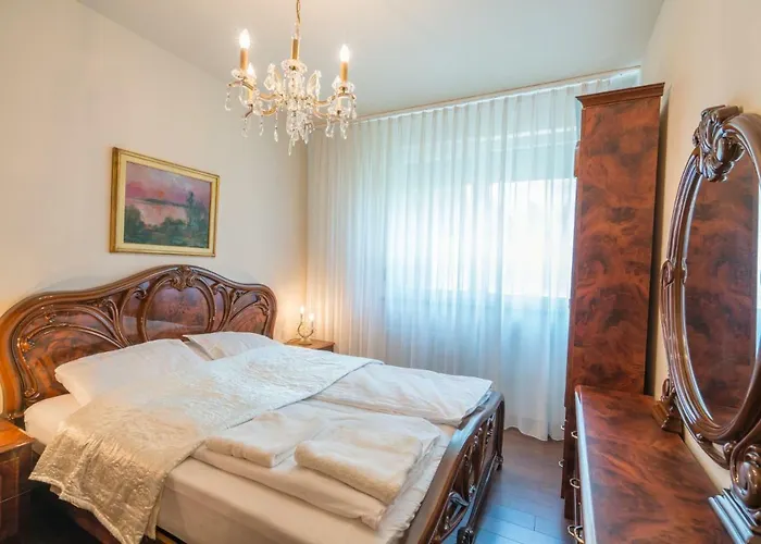 Royal Luxus Wellness Siófok