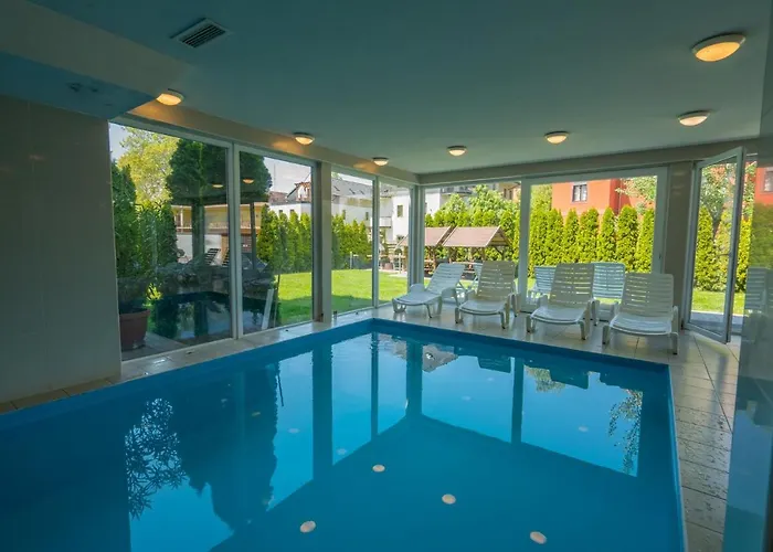 Royal Luxus Wellness דירה שיופוק